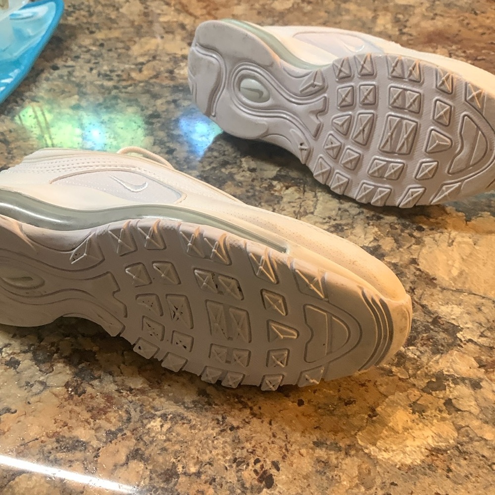 NIKE SNEAKERS